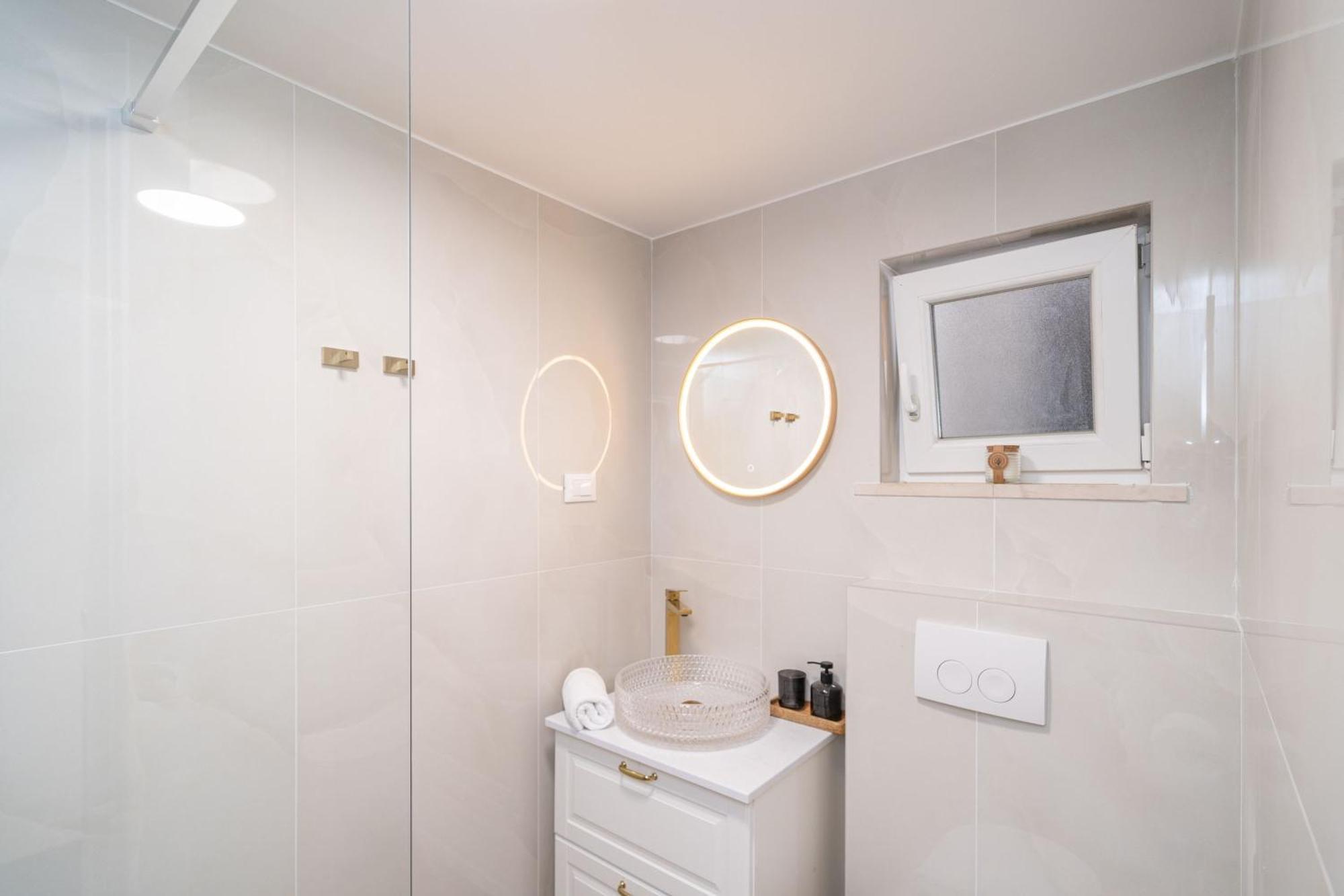 Villa Aura - Comfort Double Room ดูบรอฟนิก ภายนอก รูปภาพ